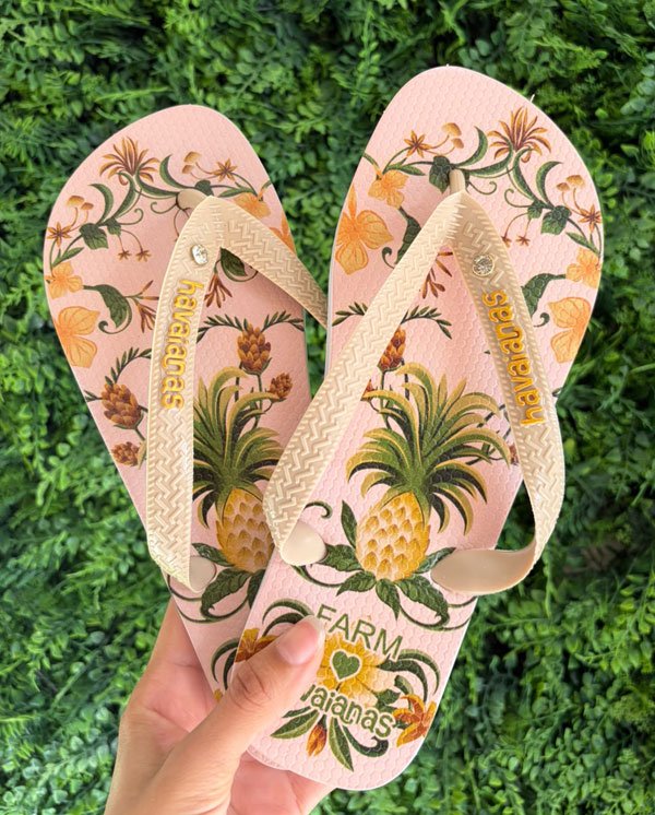 Pineapple Decorated Flip-flops